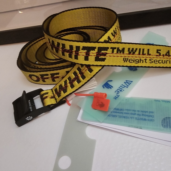 #1 OFF-WHITE Mini Industrial Belt AUTHENTIC 💛🖤💛 - Picture 3 of 10